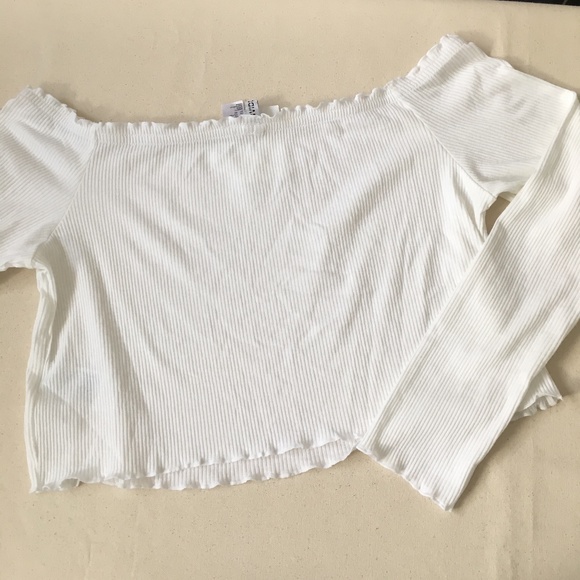 Lettuce hem off the shoulder crop top NWT - Picture 4 of 4